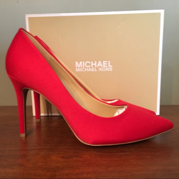 michael kors claire suede pump
